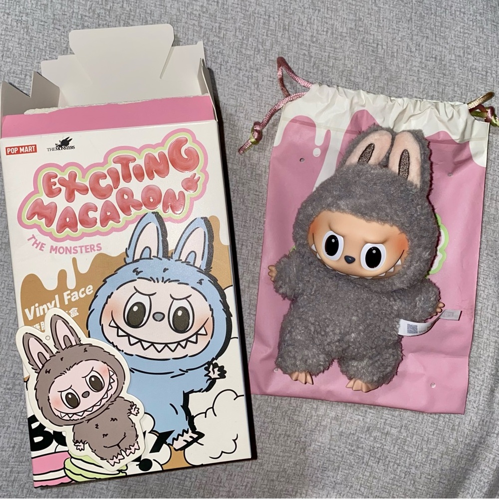 Exciting Macaron The Monsters Labubu - SESAME BEAN